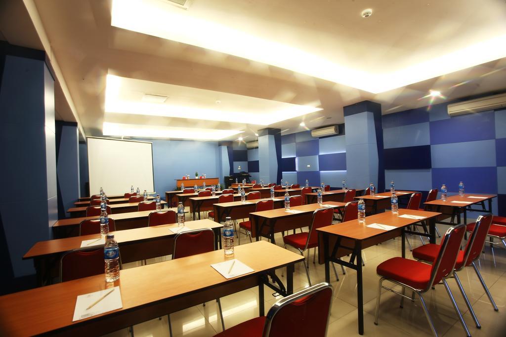 Sinar Sport Hotel Bengkulu Ngoại thất bức ảnh
