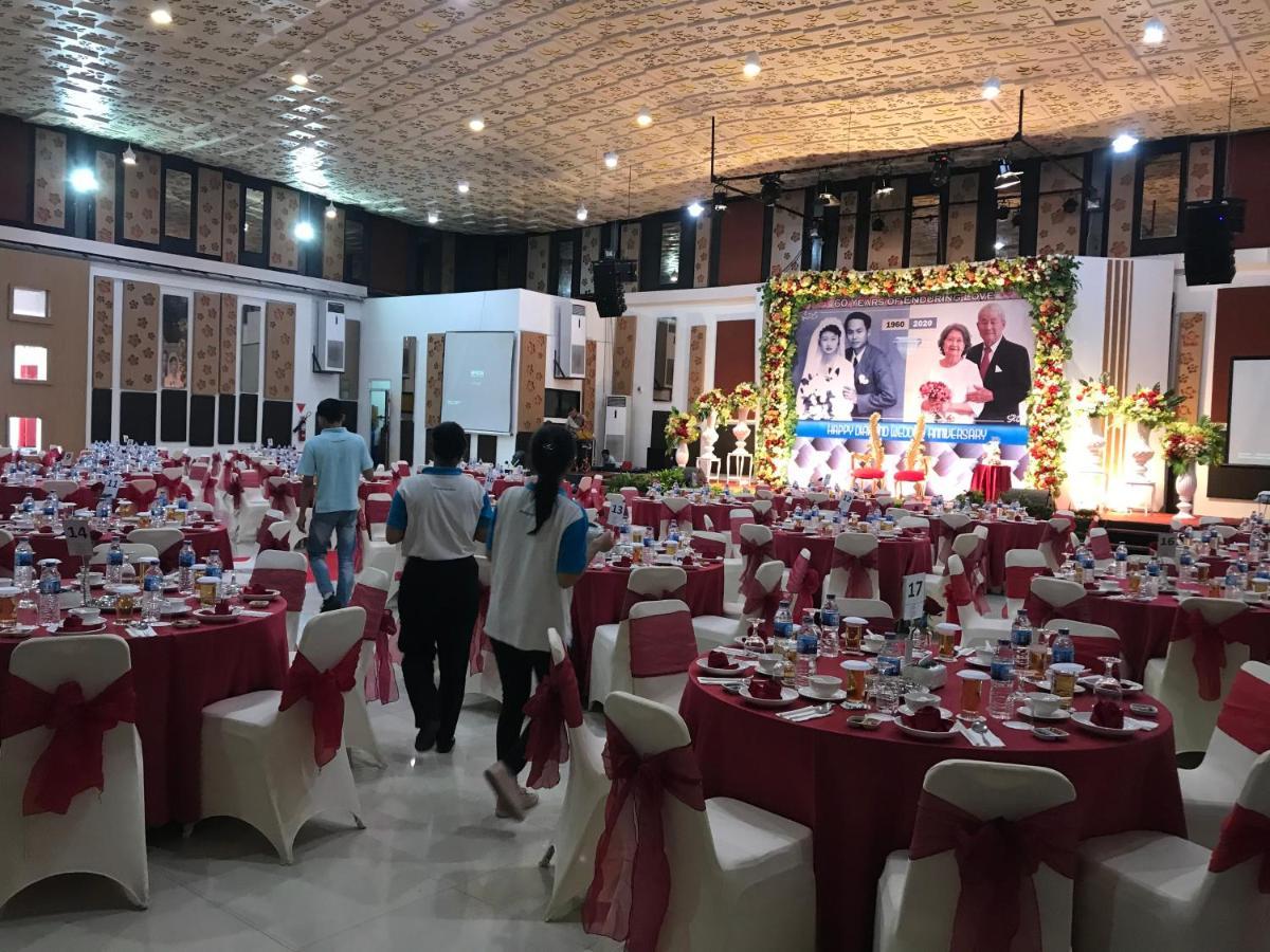 Sinar Sport Hotel Bengkulu Ngoại thất bức ảnh
